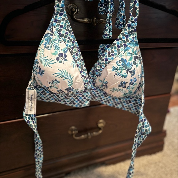 Tommy Bahama reversible top - Picture 3 of 3